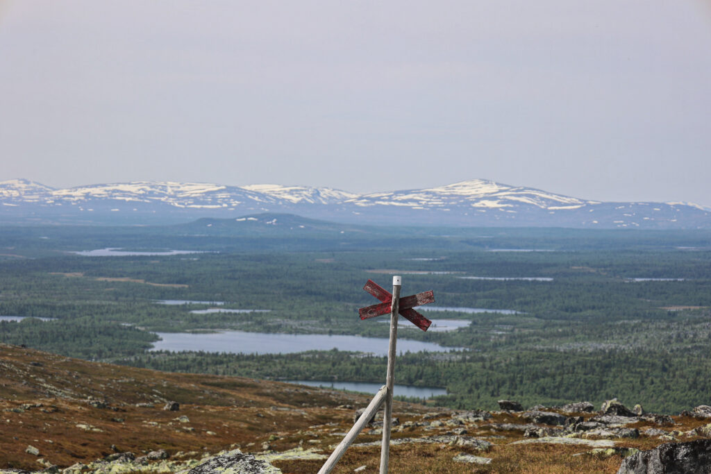 Exclusive day trip near Östersund and Åre: Custom outdoor activities and team events.